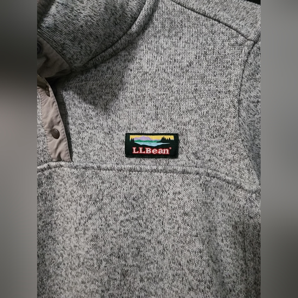 L.L. Bean Women's Gray Fleece Pullover Size Med Petite - Picture 2 of 7